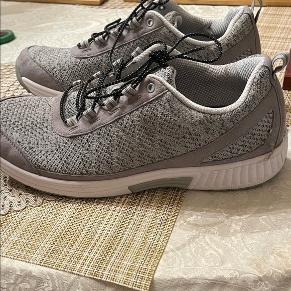 Men's Gray and Black Sneakers Orthofeet Men’s Size 13D - Picture 6 of 6
